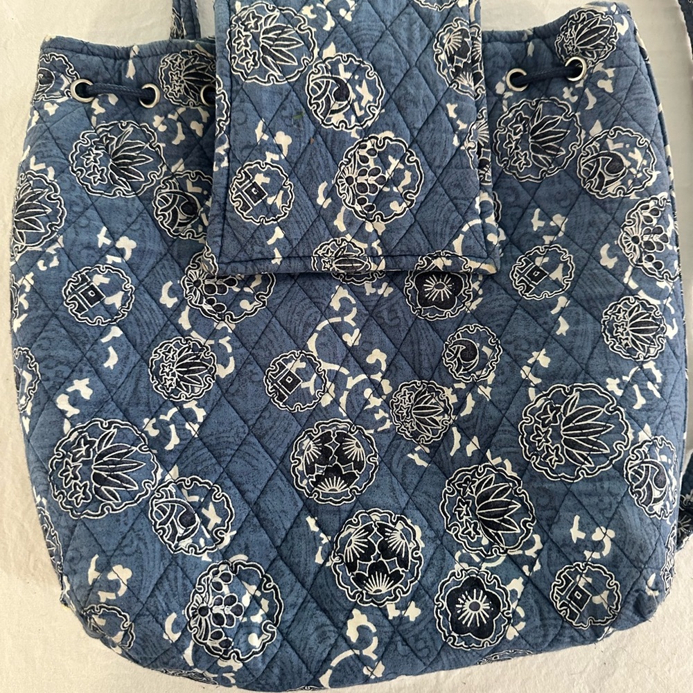 Dusty Blue quilted backpack - Picture 8 of 9